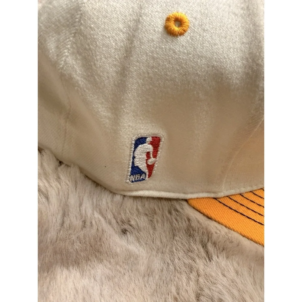 Authentic Los Angeles Lakers Adidas NBA On Court Flexfit Hat Baseball L/XL